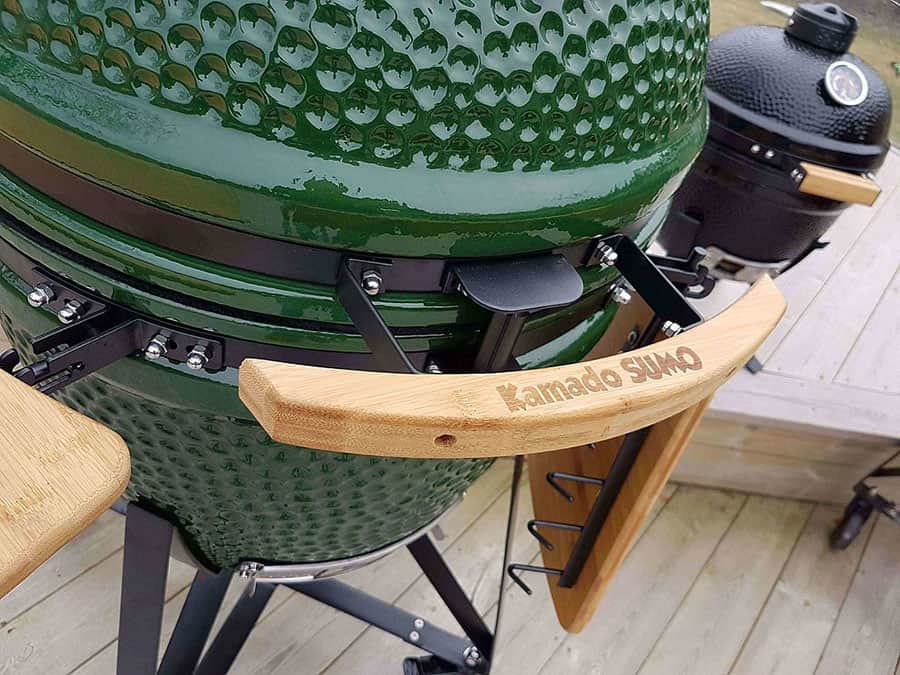 A green Kamado grill